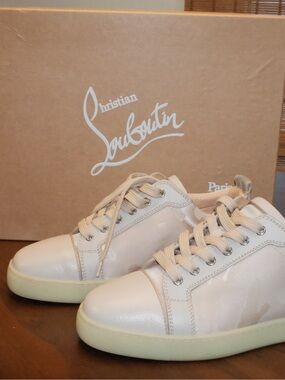 Christian Louboutin Cream Low-Top Sneakers